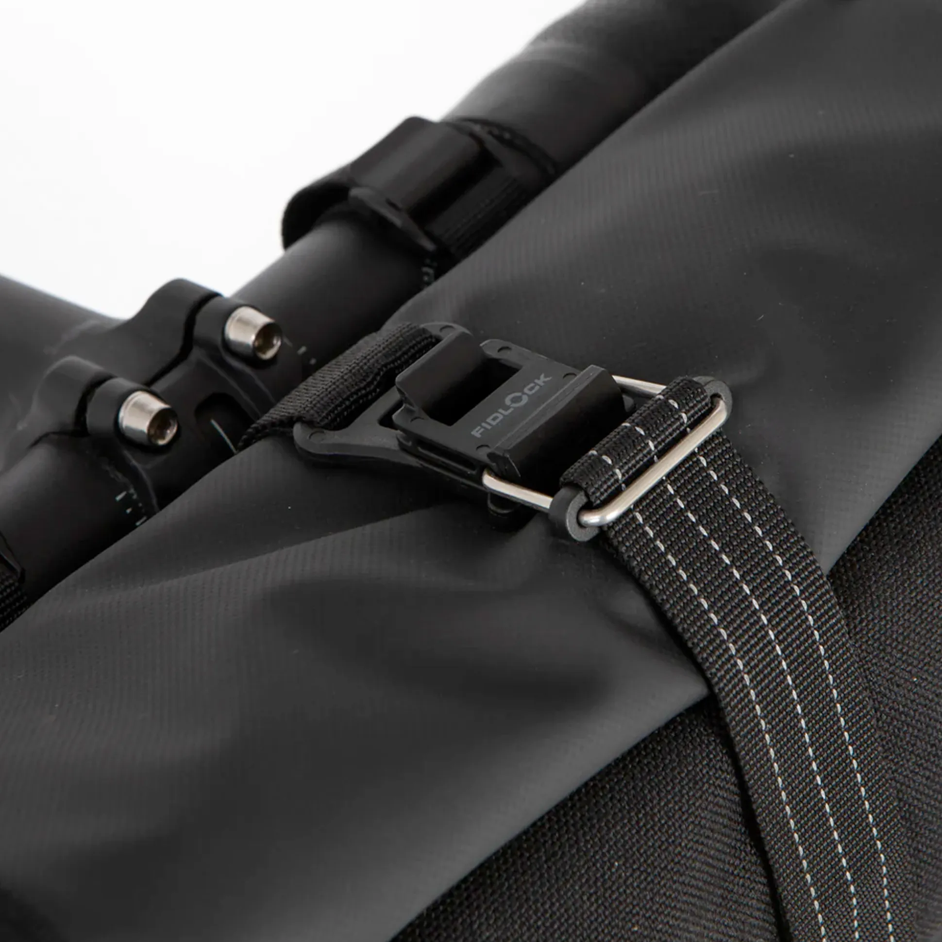 Borsa a manubrio Restrap Rolltop 4L - Nero