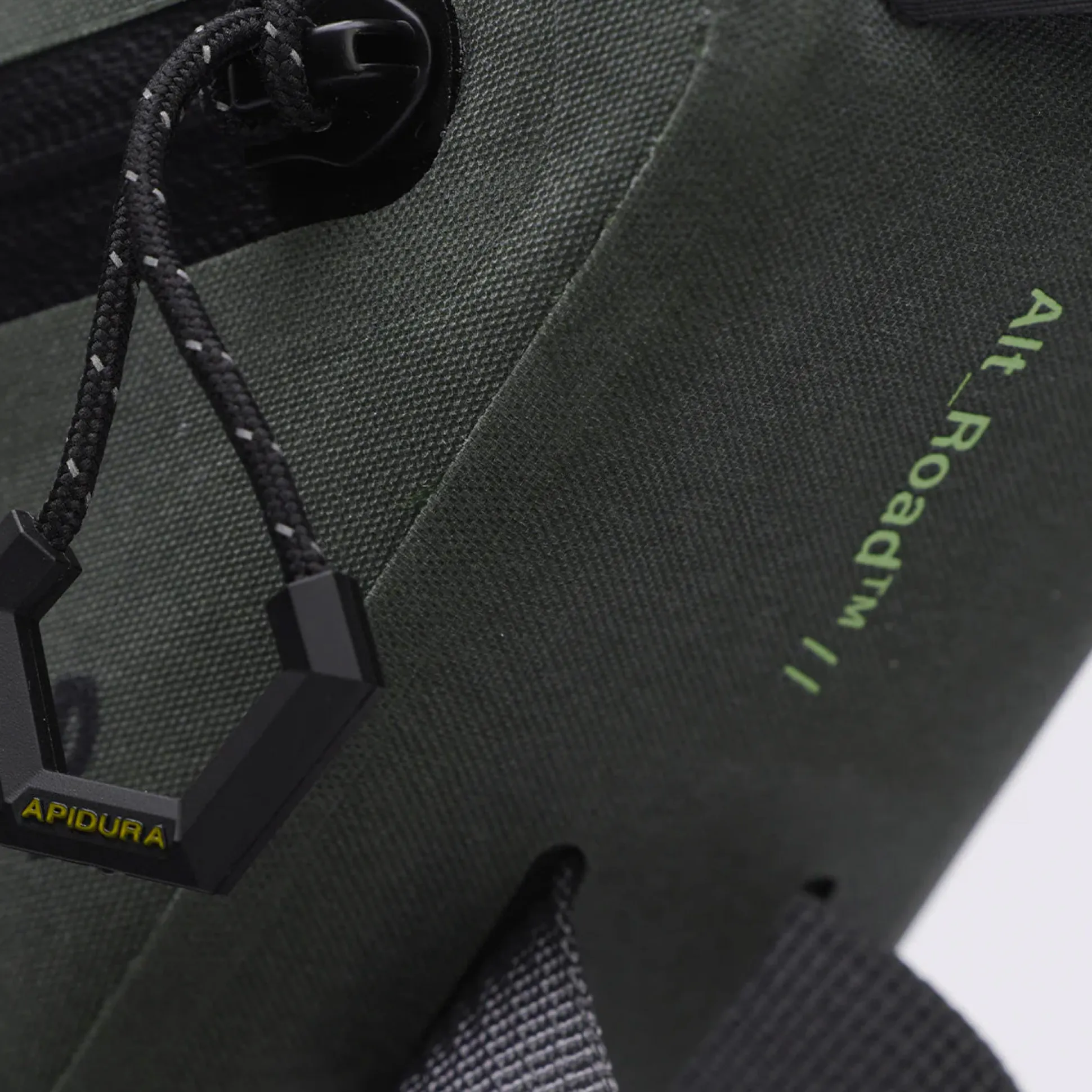Borsa da telaio MAAP x Apidura 1L - Verde