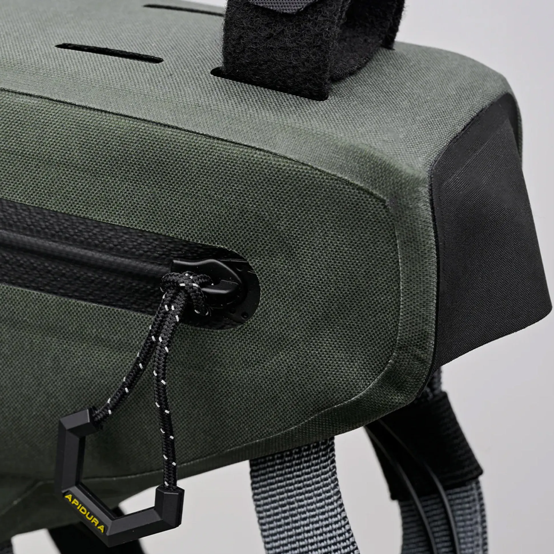 Borsa da telaio MAAP x Apidura 4L - Verde