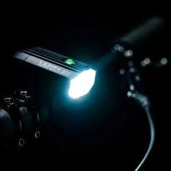 Luce Anteriore Lezyne MICRO DRIVE 800+ - Nero