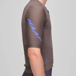 Maglia Maap Emerge - Marrone