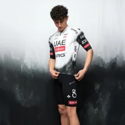 Maglia Pissei UAE Team Emirates 2025 Magistrale Ultra