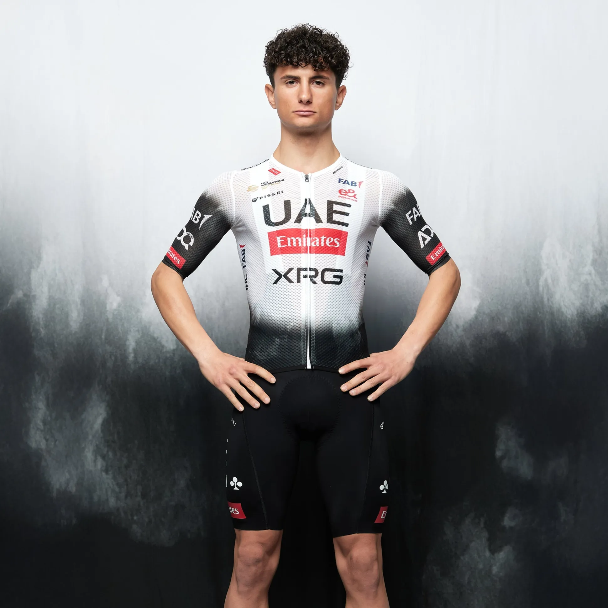 Maglia Pissei UAE Team Emirates 2025 Magistrale Light