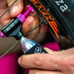 Muc-Off MTB Inflator Kit
